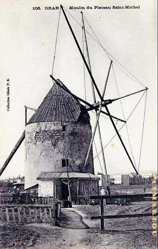 xPM p- 04- Moulin du plateau Saint Michel.JPG